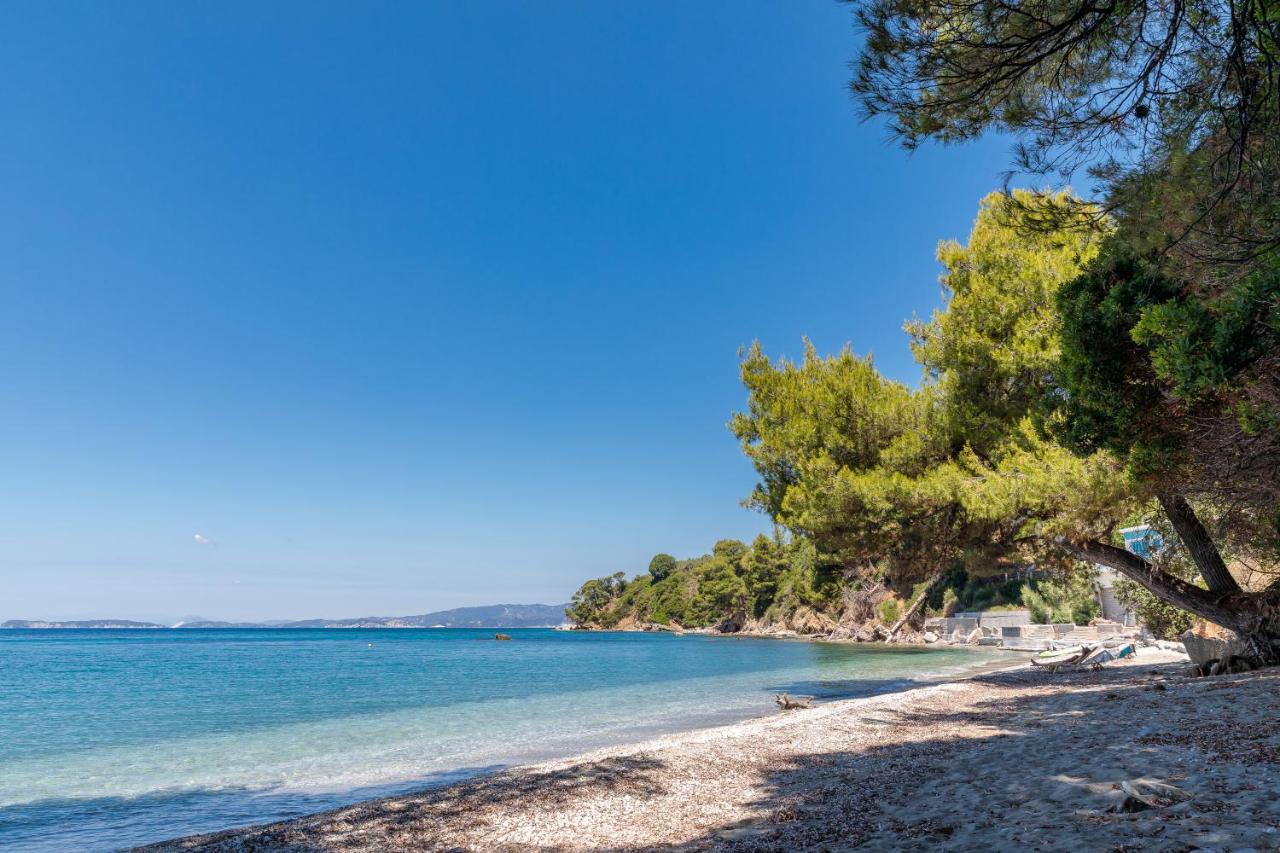 Stamatiou Estate Hotel Neo Klima Bagian luar foto