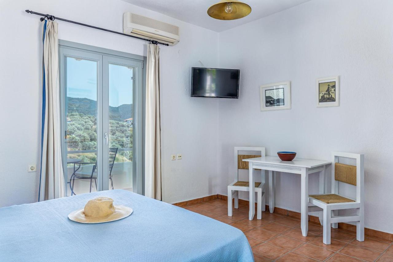 Stamatiou Estate Hotel Neo Klima Bagian luar foto