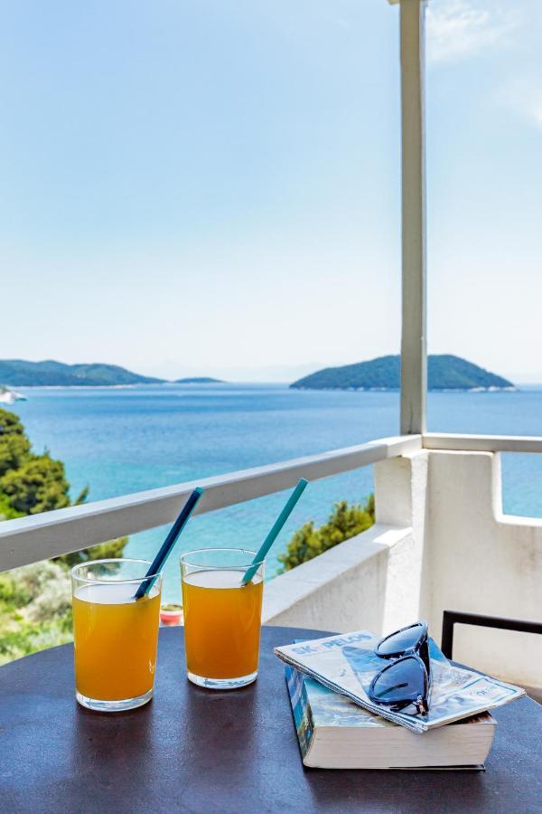 Stamatiou Estate Hotel Neo Klima Bagian luar foto