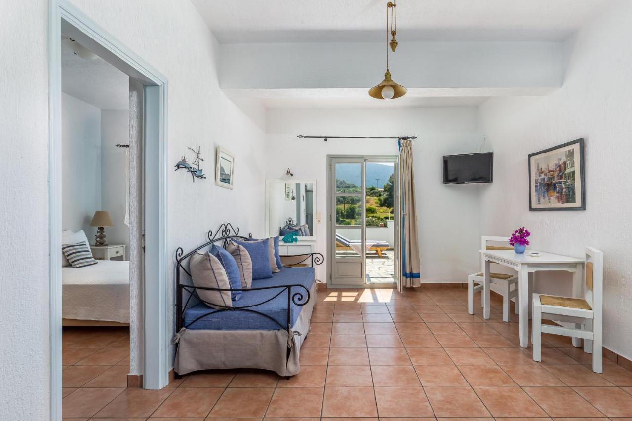 Stamatiou Estate Hotel Neo Klima Bagian luar foto