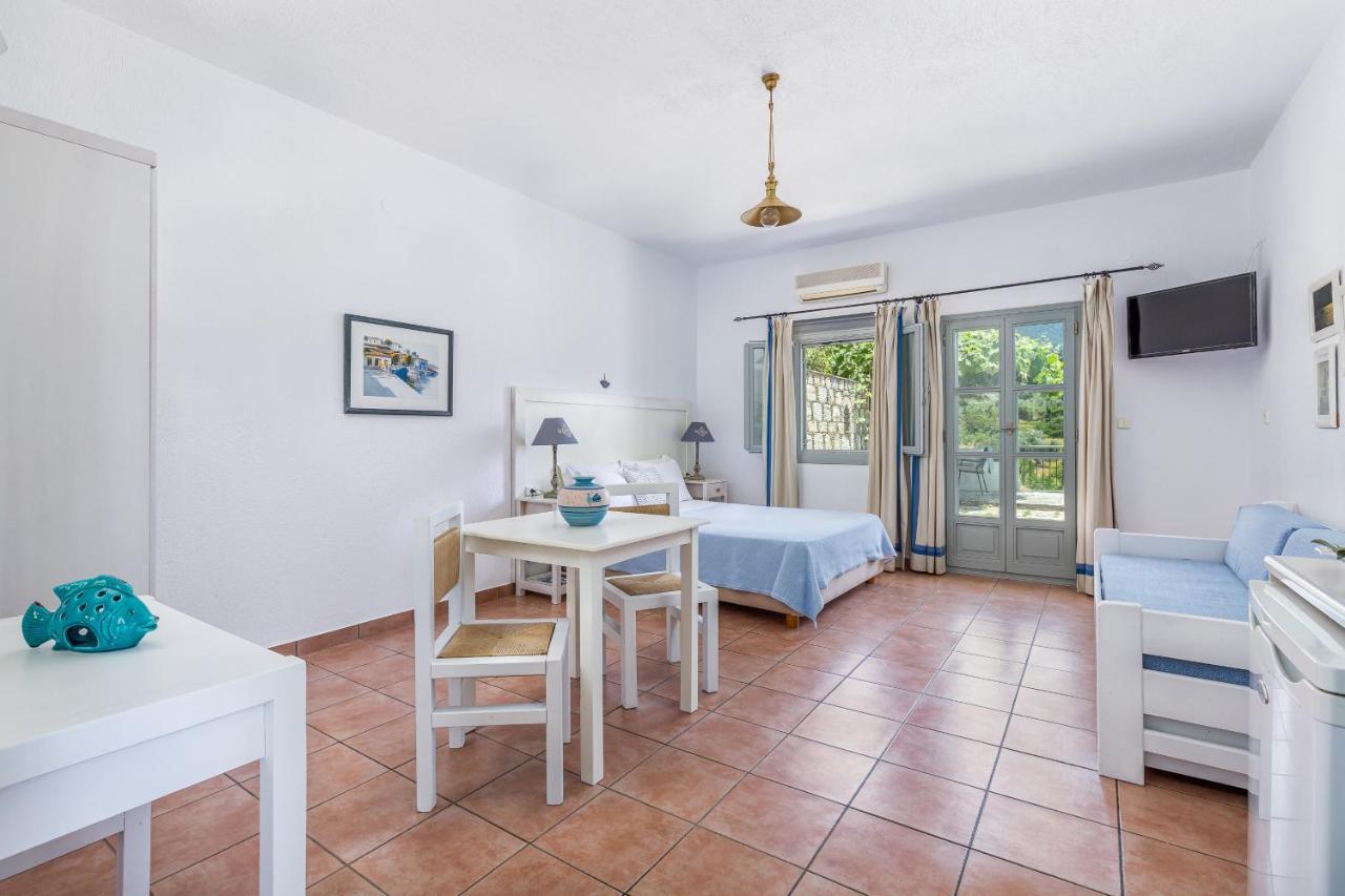 Stamatiou Estate Hotel Neo Klima Bagian luar foto